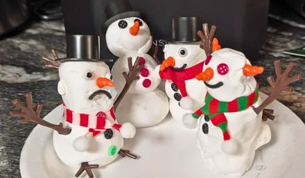 Air-Dry Clay Snowman Kit 9-Pack