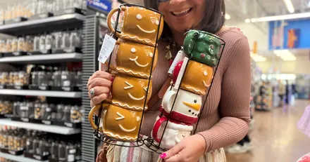 Christmas Stacking Mugs w/ Storage Rack