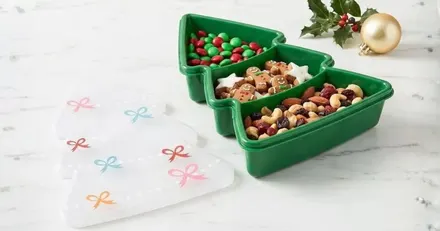 Cook With Color Holiday Snackle Boxes