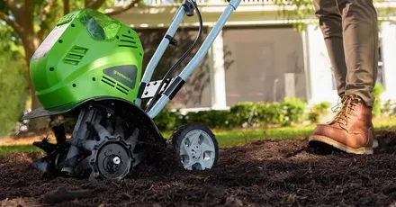 Greenworks’ 40V 10-inch Cordless Electric Tiller/Cultivator with a 4.0Ah battery