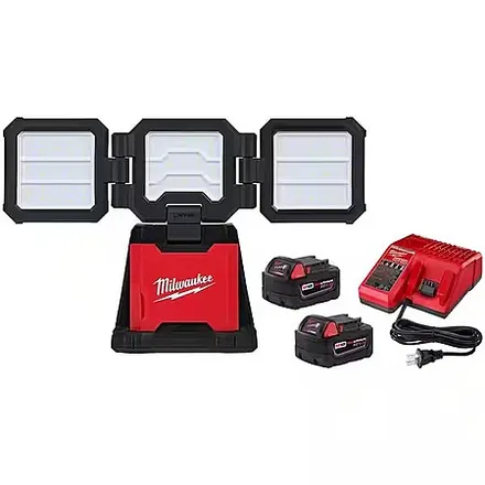 Milwaukee M18 18V Cordless 4500 Lumens Triple-Panel Light w/ 2x 5Ah Batteries