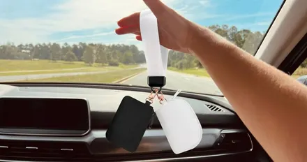 This $5.99 Amazon Wristlet Looks Like lululemon for Over $40 Less