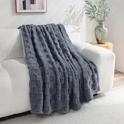 Zane Plush Throw